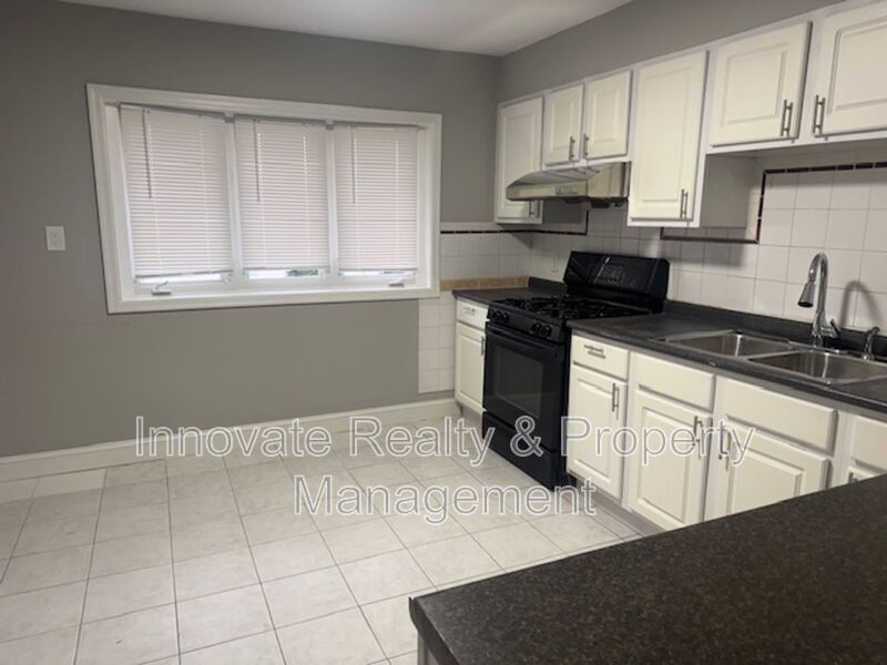 3 Bedrooms | 2 Bathrooms | Single-Family Home property image