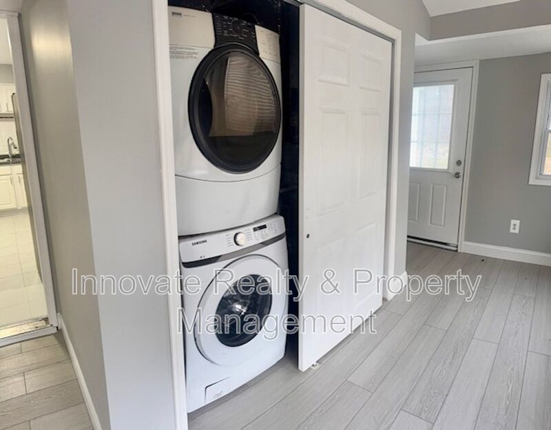 3 Bedrooms | 2 Bathrooms | Single-Family Home property image