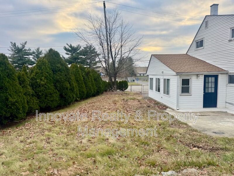 3 Bedrooms | 2 Bathrooms | Single-Family Home property image