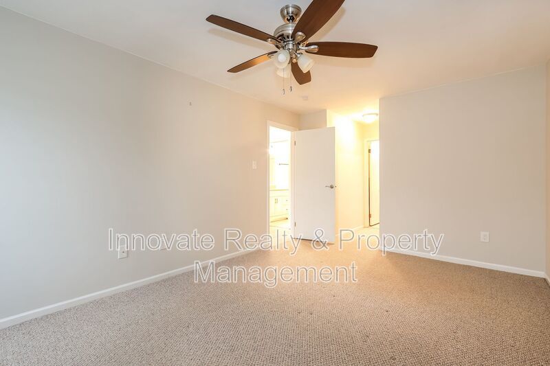 Beautifully maintained first-floor condo located in the desirable Tavistock community property image