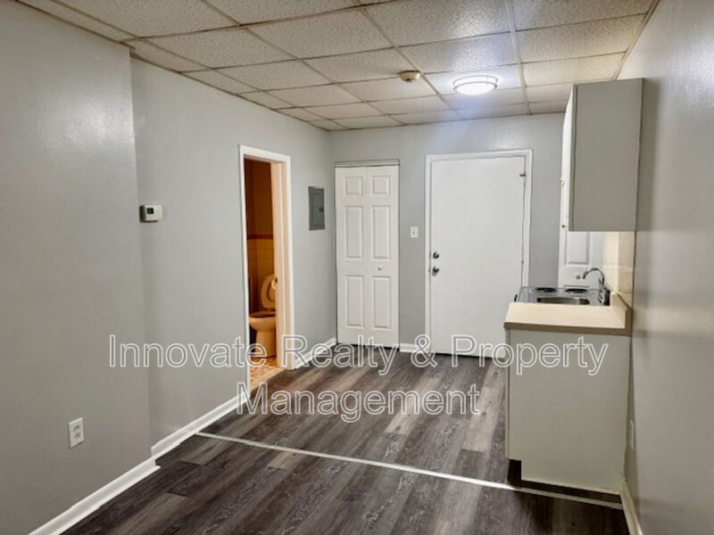 Studio Apt for Rent  Glenolden PA  19036 property image
