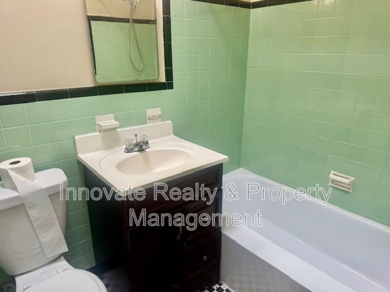 2BR 2nd Floor Apartment – Mt Airy section 19150 | Hardwood Floors | Available Now property image