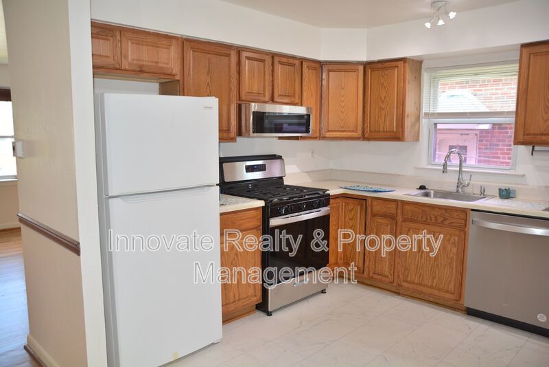 1714 Loney St property image