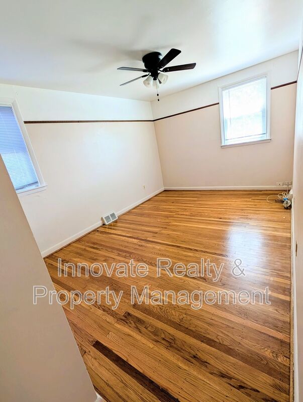 1714 Loney St property image