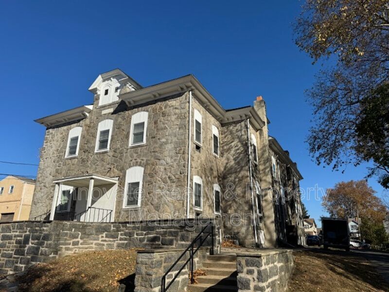 One Bedroom Apartment  Glenolden Pa 19036 property image