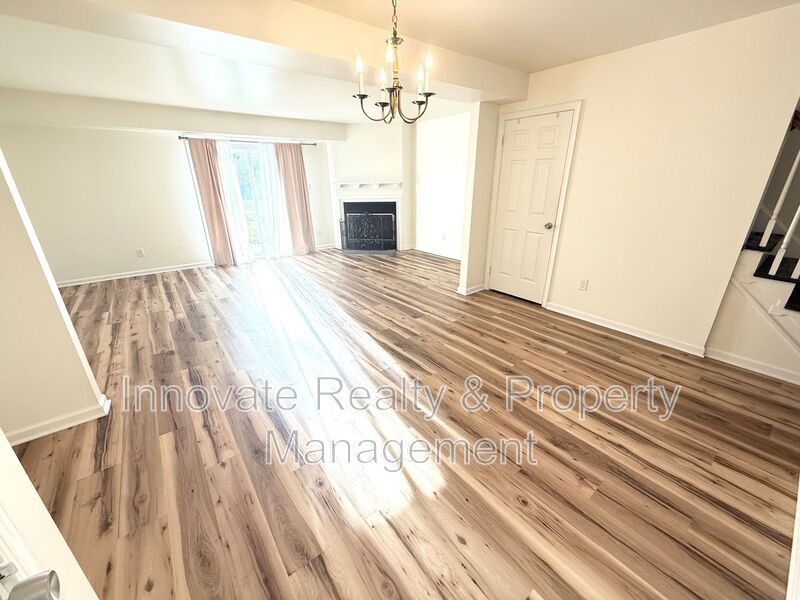 304 Brookwood 3 Bedroom 2 1/2 Bath in Ambler PA property image