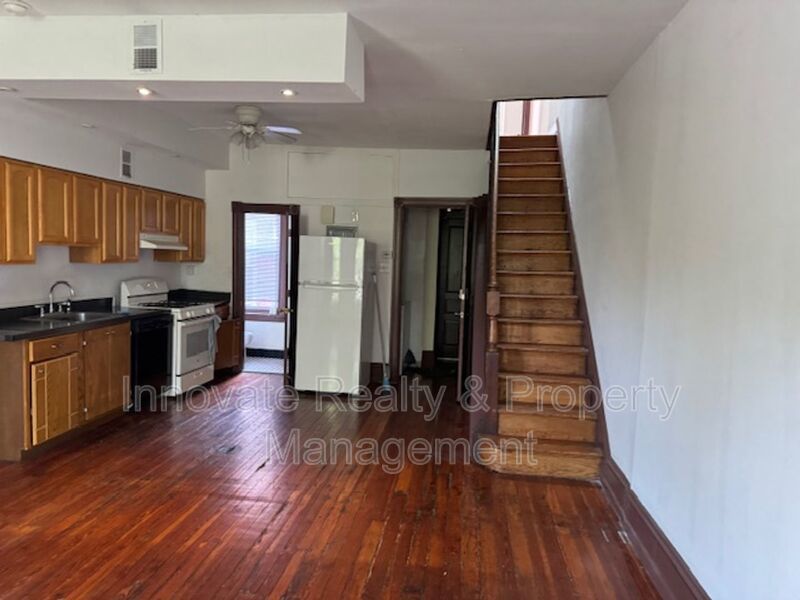 3 Bedroom Apartment for Rent Spruce Hill Phila 19104 property image